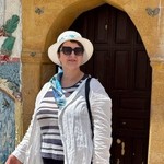Elena, 52