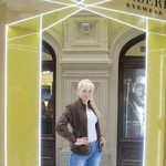 Cool girl, 38